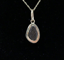 Load image into Gallery viewer, Vintage Black Boulder Opal 18K Yellow Gold Pendant
