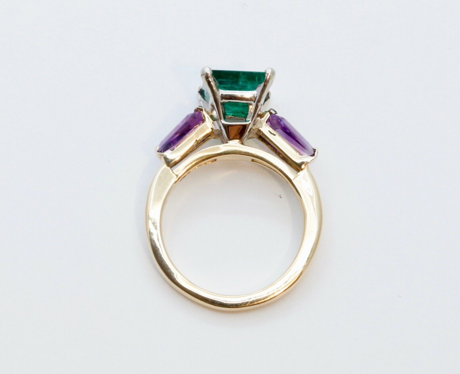 Vintage Emerald Amethyst 18K Yellow Gold Ring