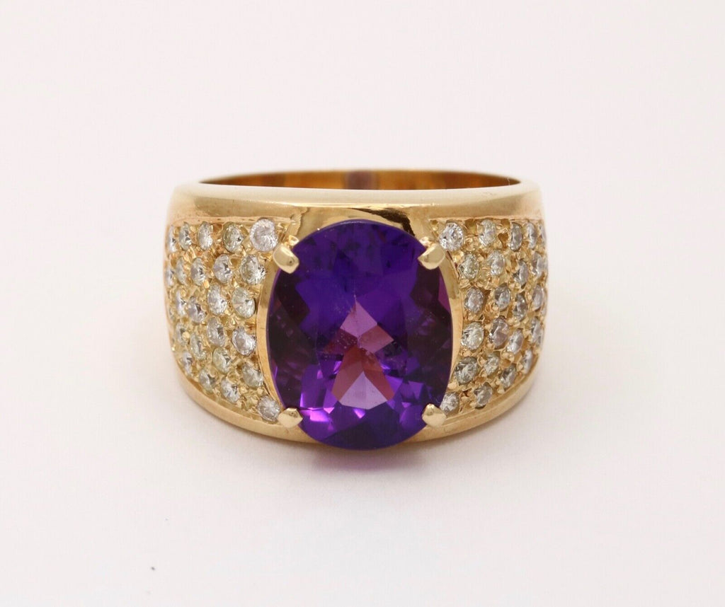 Vintage Amethyst Diamonds 18K Yellow Gold Cocktail Ring