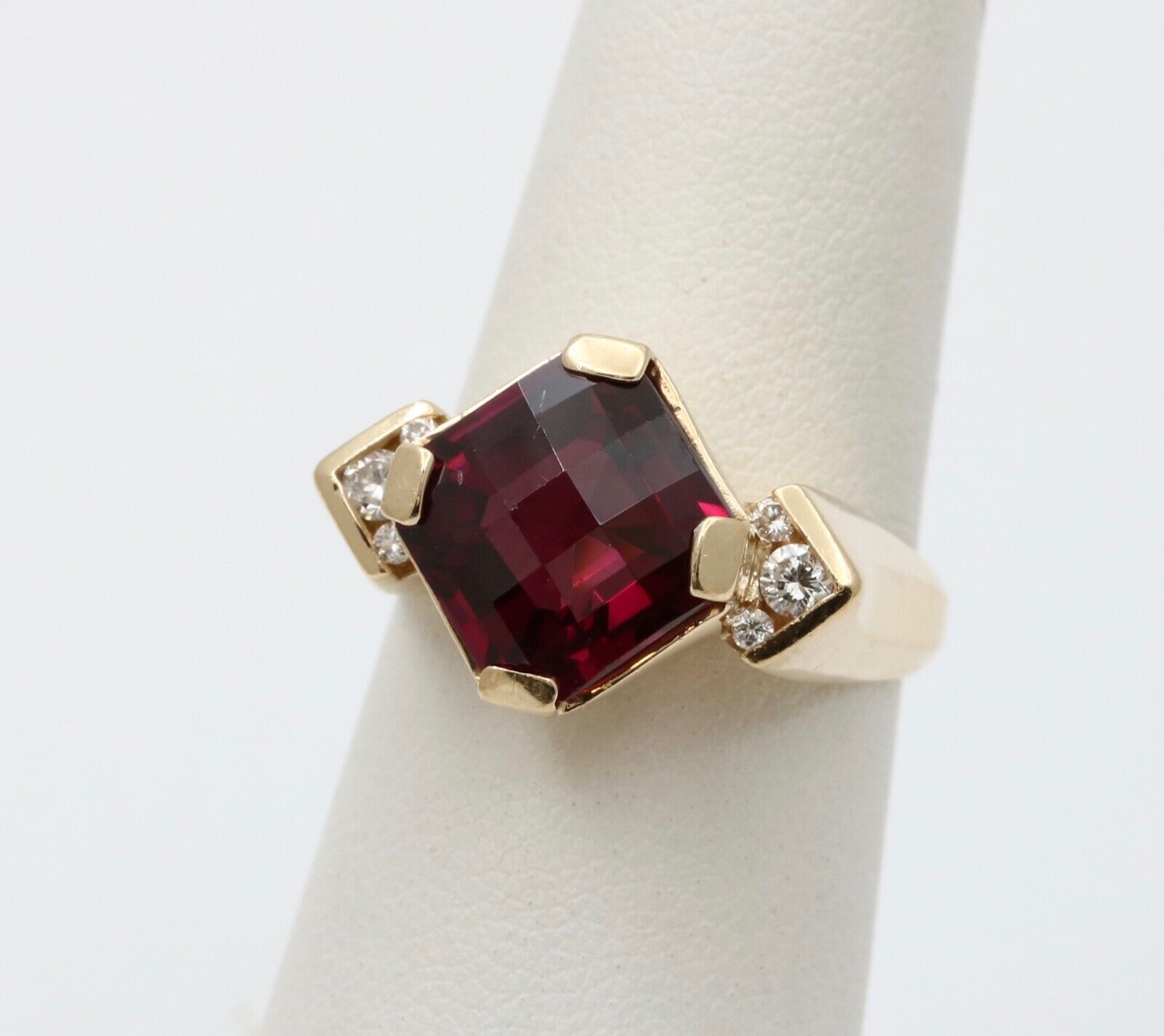 Vintage 14K Gold Rhodolite Garnet And Diamond Cocktail Ring