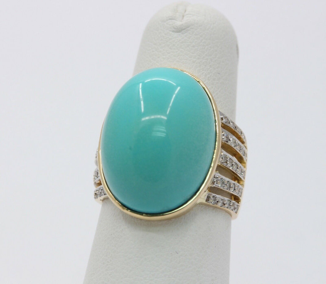 Vintage and Huge Turquoise Diamonds 18K Yellow Gold Cocktail Ring