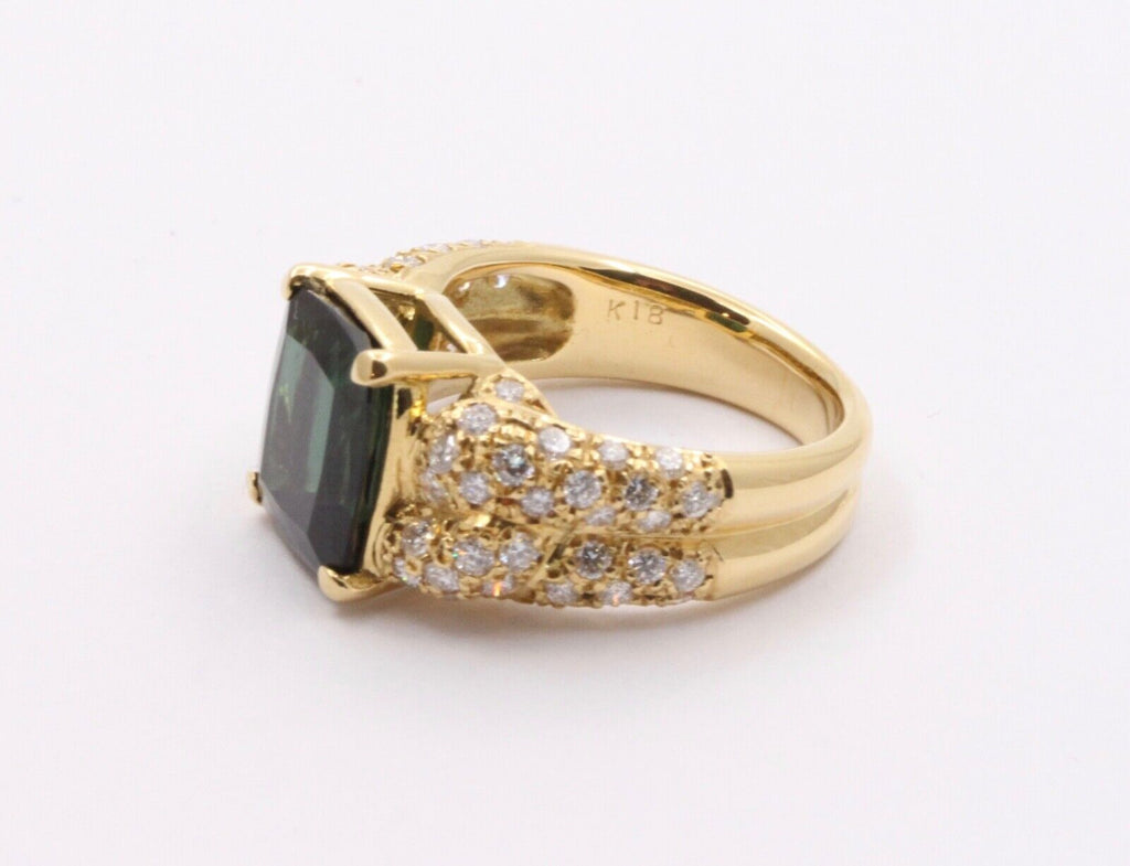 Vintage 4.35 carats Green Tourmaline 18K Gold Pave Diamond Ring