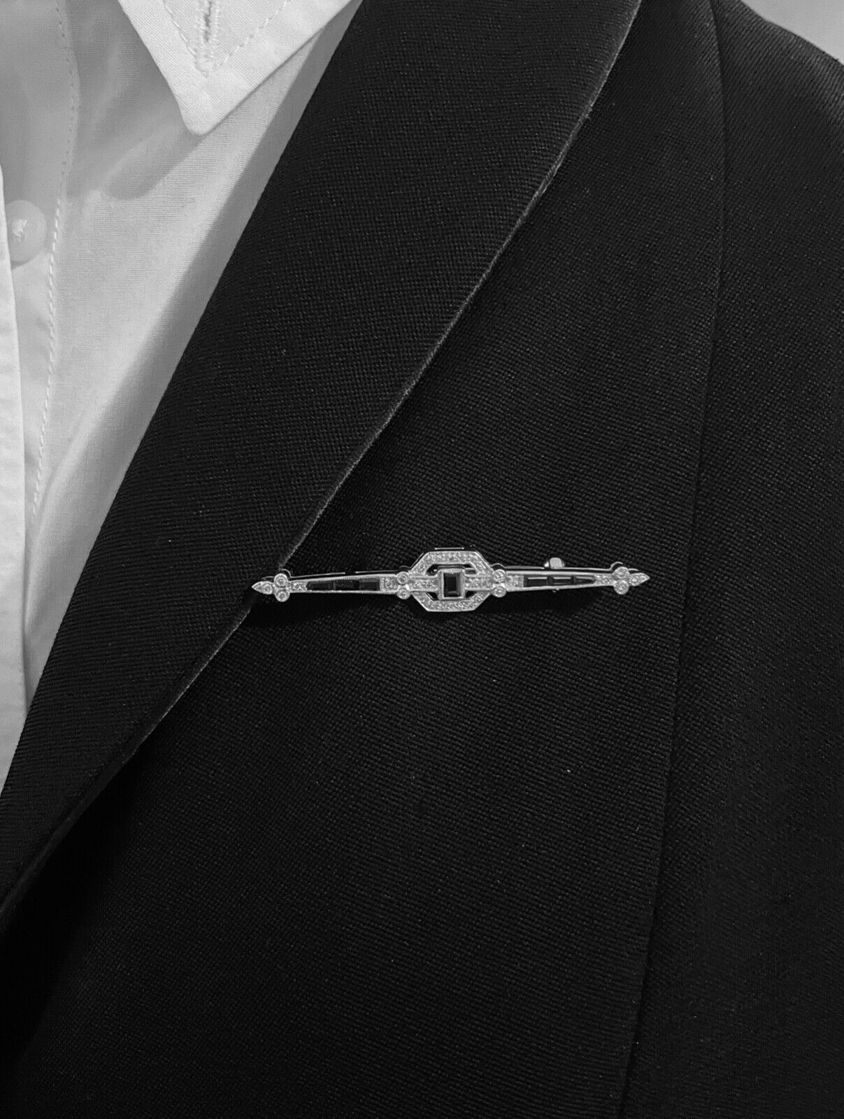 Vintage Art Deco Style 18K White Gold Diamond and Sapphire Bar pin, Brooch