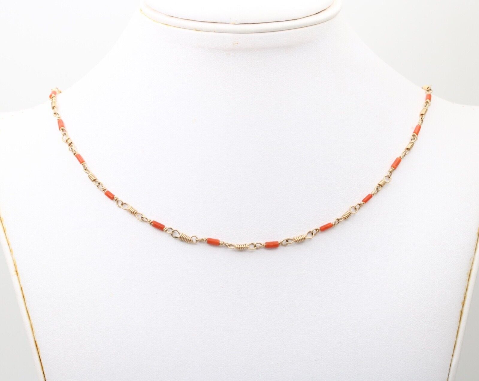 Vintage 18K & 14K Yellow Gold Coral Necklace