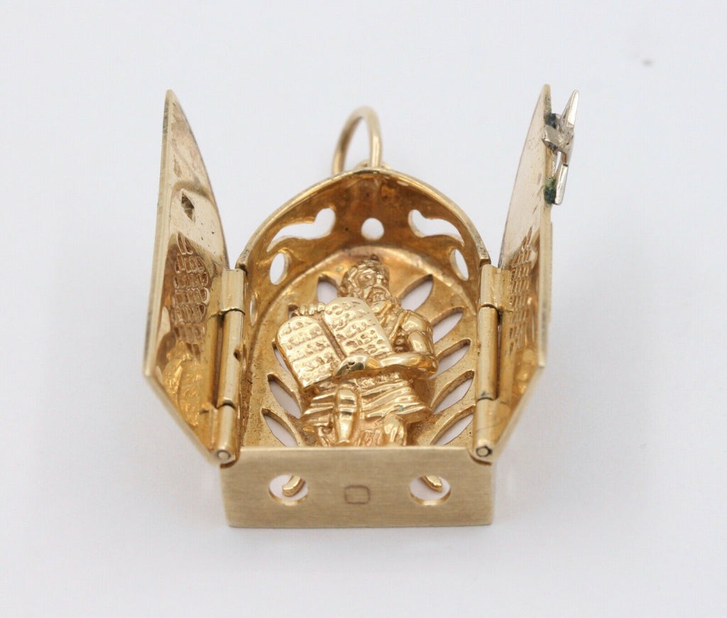 Vintage 14K Yellow Gold Moses Opening Pendant