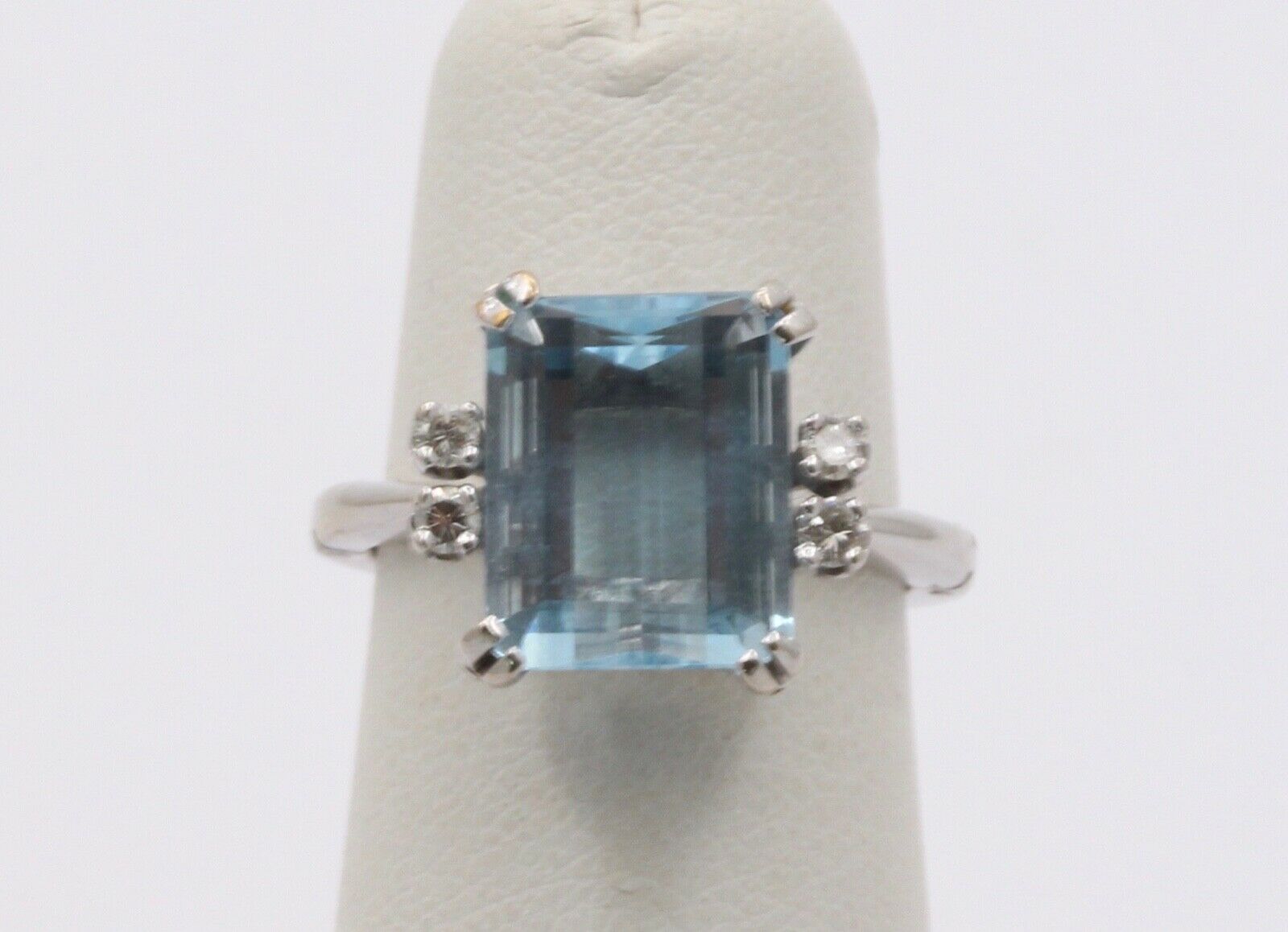 Vintage Natural Aquamarine Diamonds 14K White Gold Expandable Ring
