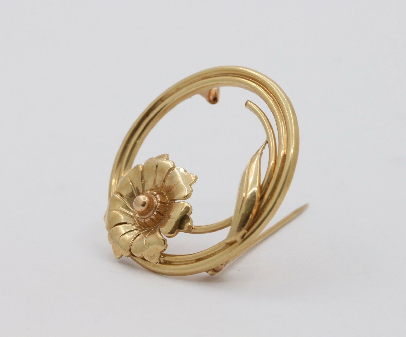 Vintage 14K Yellow Gold Floral Circle Brooch