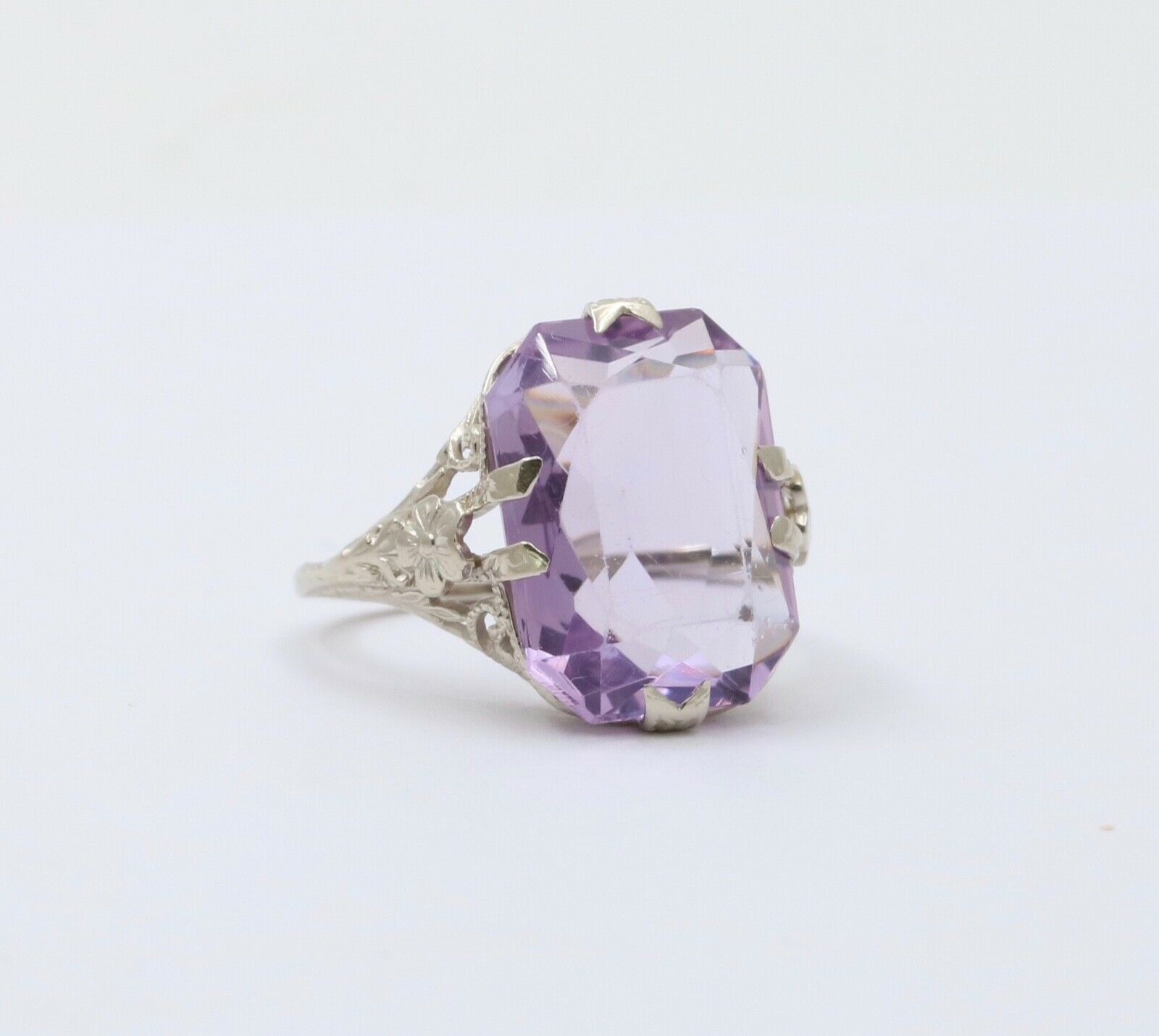 Art Deco Rose De France Amethyst 14K White Gold Ring