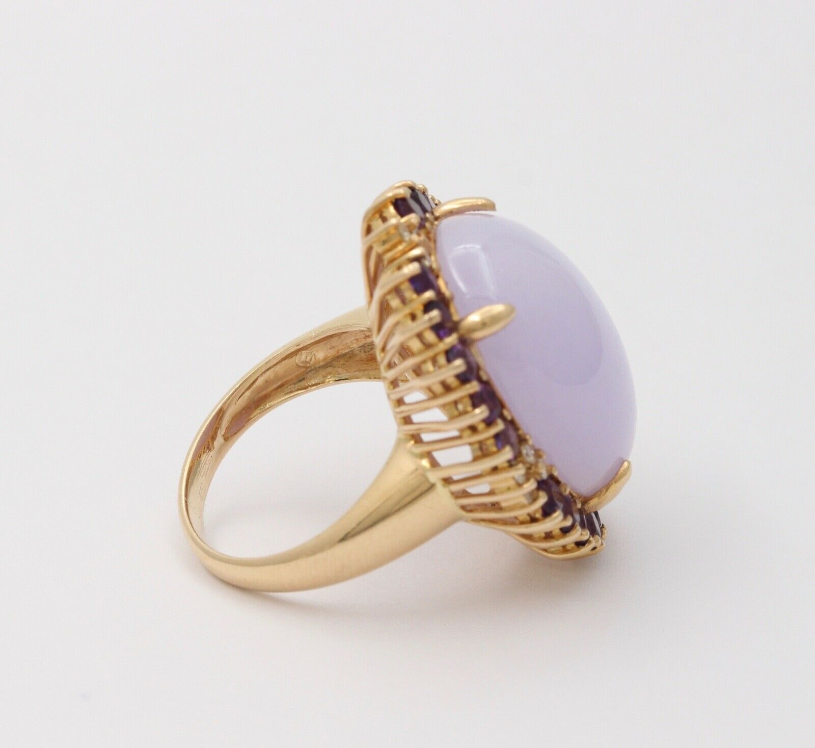 Vintage Cocktail Lavender Amethyst Diamonds 14K Yellow Gold Ring