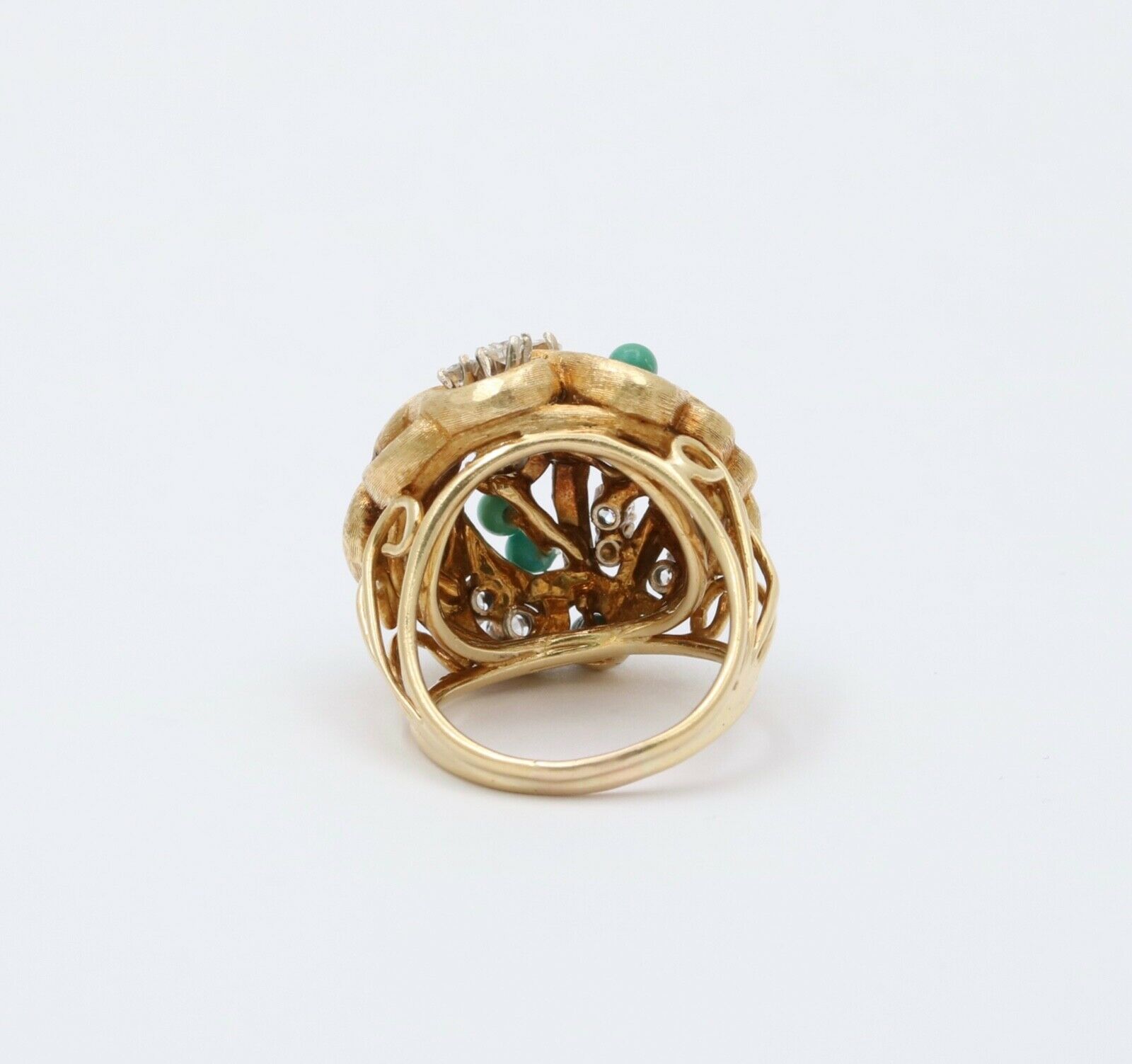 Colorful Vintage 18K Yellow Gold Diamonds Turquoise Cluster Ring