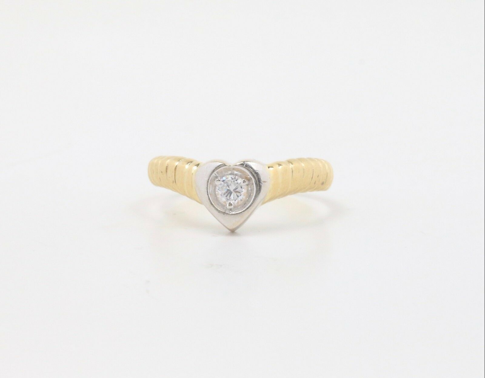 Vintage 14K Yellow Gold Diamond Heart Ring