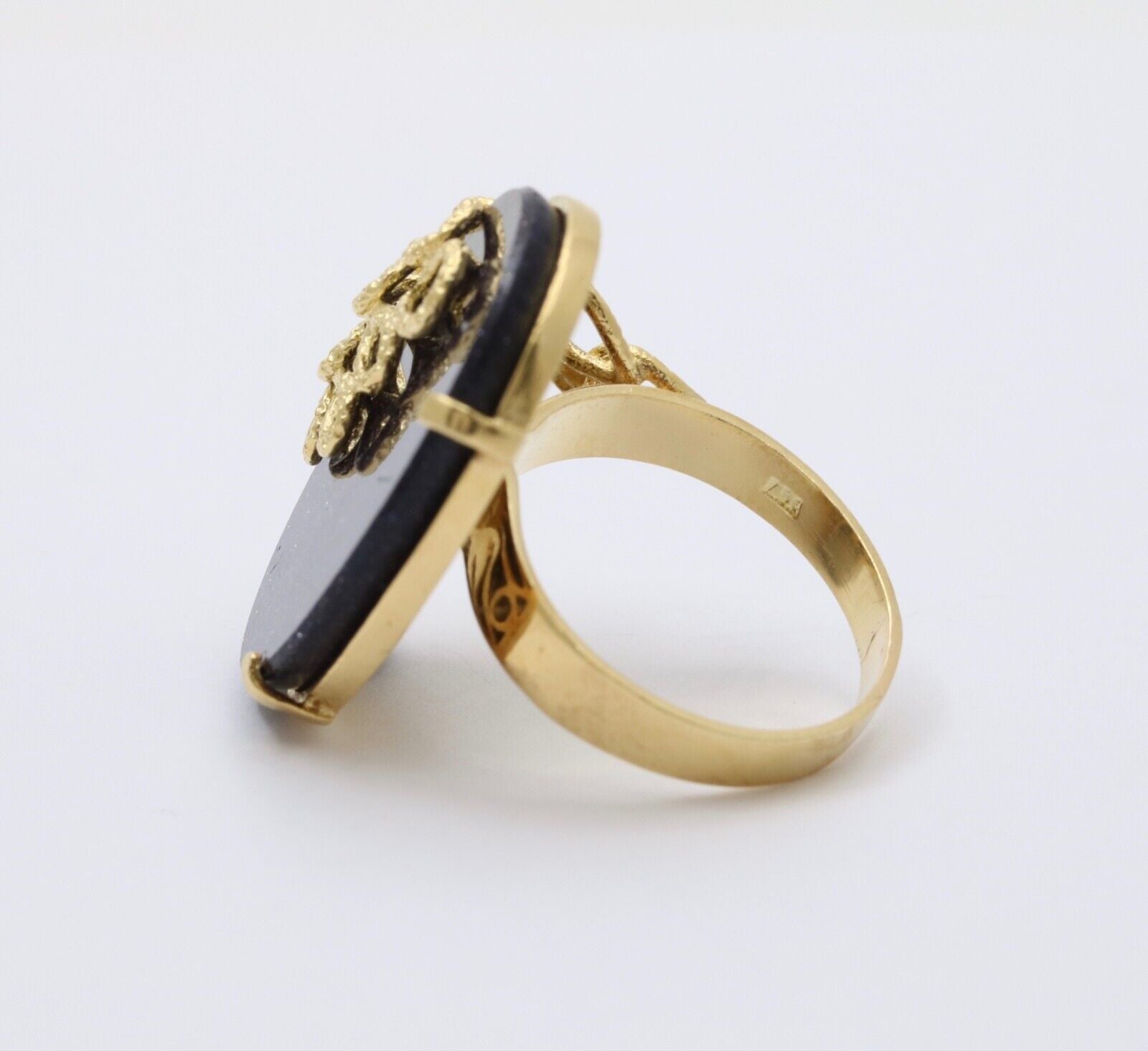 Vintage 18K Yellow Gold Blue Goldstone Statement Ring