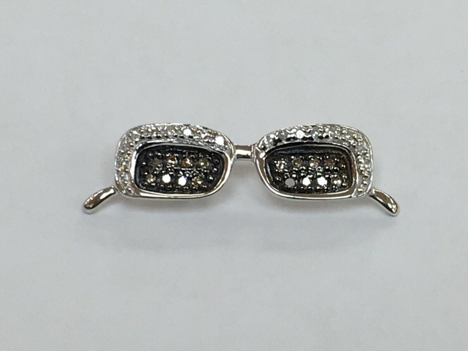 Way Cool Vintage 14 White Gold Diamonds Pendant