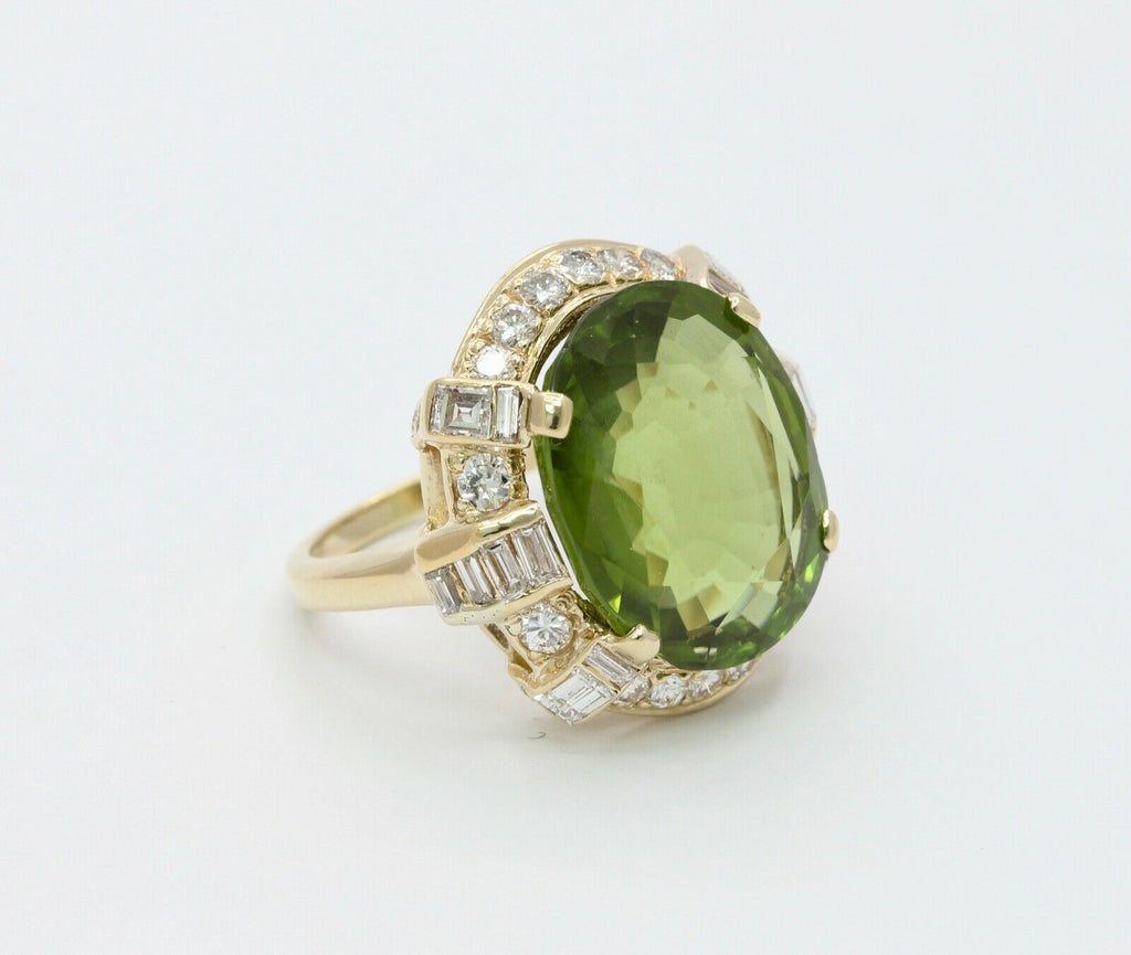 Vintage Ladies Large Peridot Diamonds 18K Yellow Gold Ring