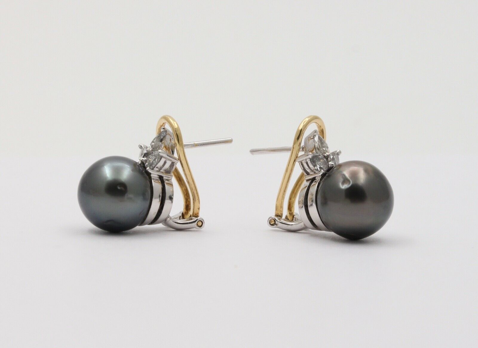 Lovely Tahitian Pearl Diamonds 18K White Yellow Gold Vintage Earrings