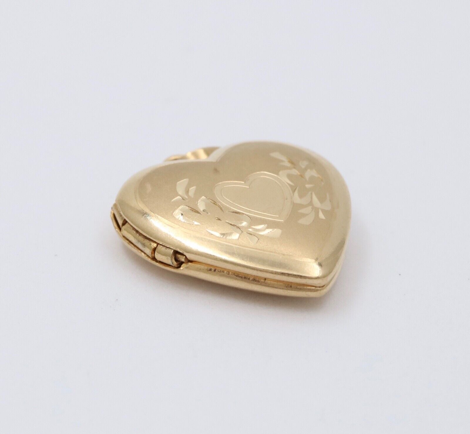 Vintage Heart Locket Pendant 14K Yellow Gold