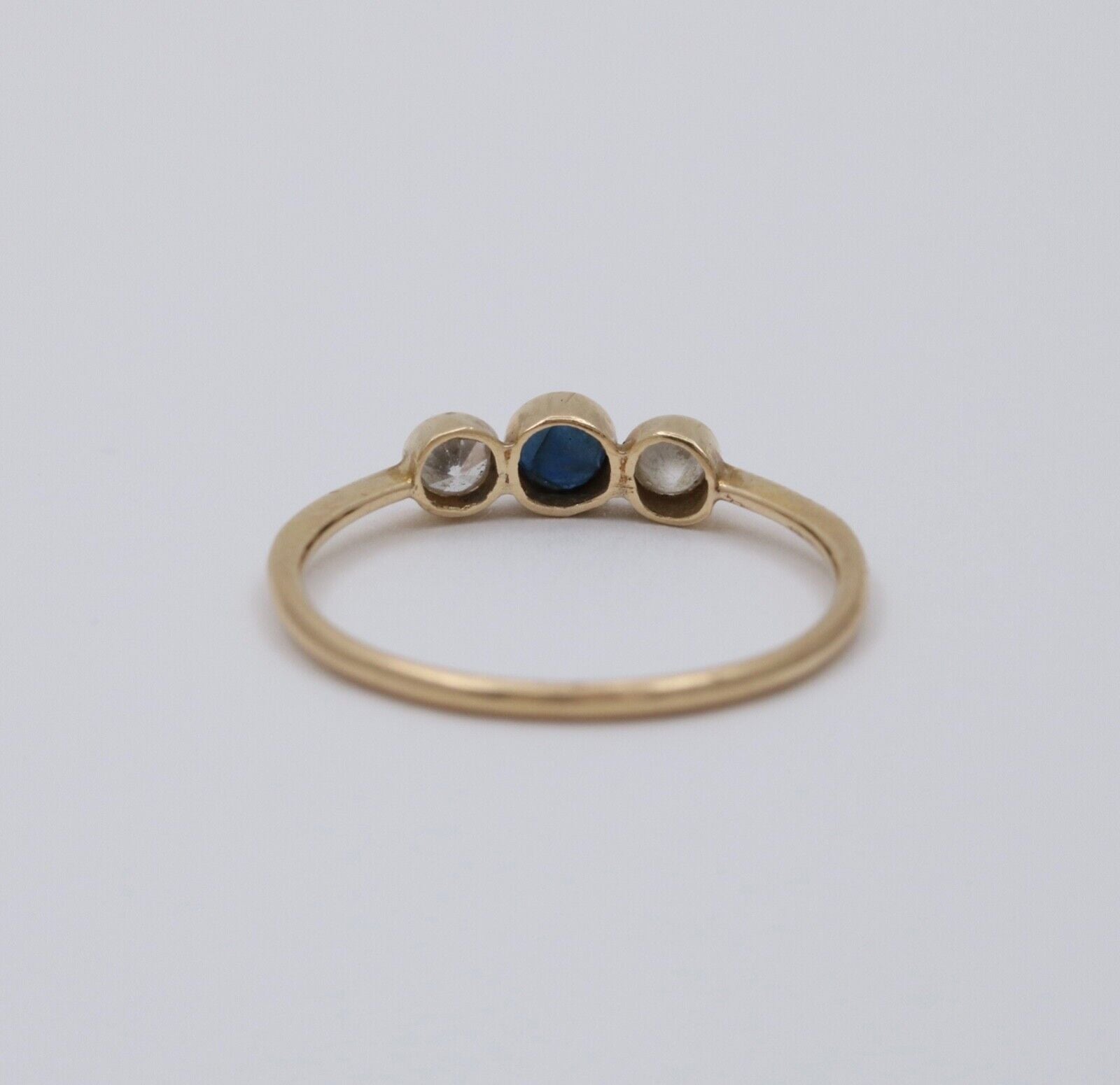 Vintage 14K Yellow Gold Three Stone Sapphire And Paste Ring. Band