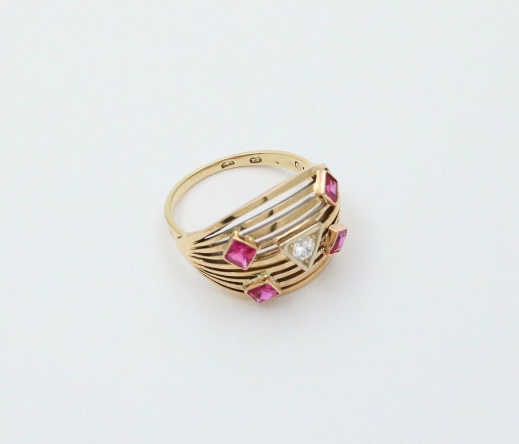 Vintage Retro 14K Yellow Gold Diamond and Ruby Dome Ring Band