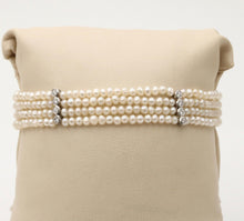 Load image into Gallery viewer, Vintage 14K Gold DIamond Clasp Beaded Pearl Bracelet
