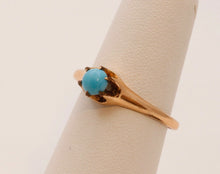 Load image into Gallery viewer, Victorian Claw Mounted Turquoise 9K Yellow Gold Ring
