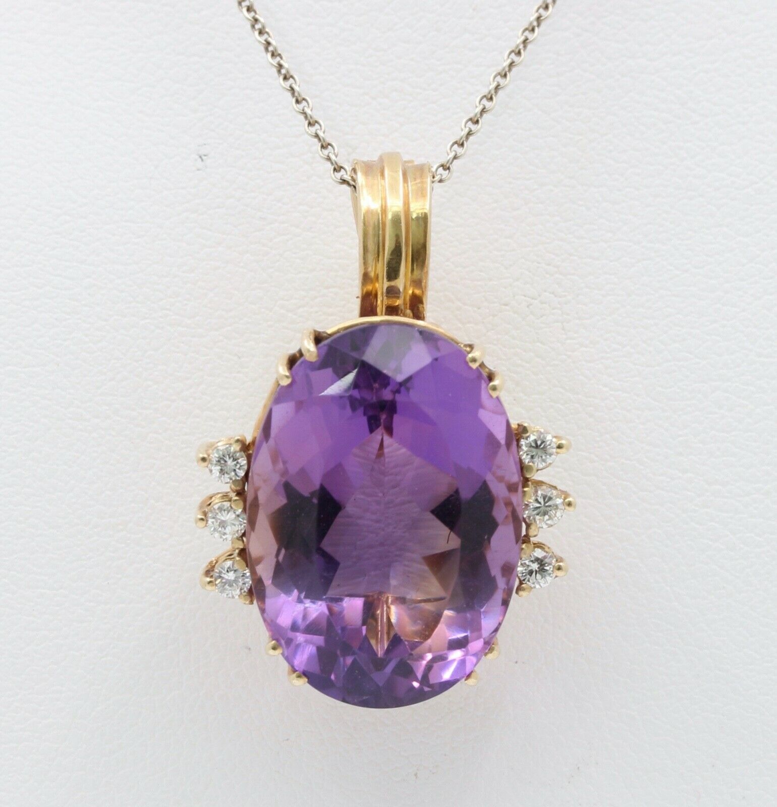 Vintage Ladies Amethyst Diamonds 14K Yellow Gold Pendant
