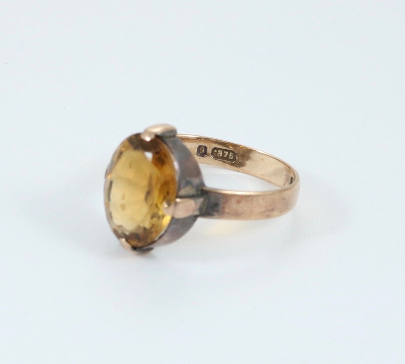 Antique England 9K Gold Gold Citrine Ring. Solitaire Ring.
